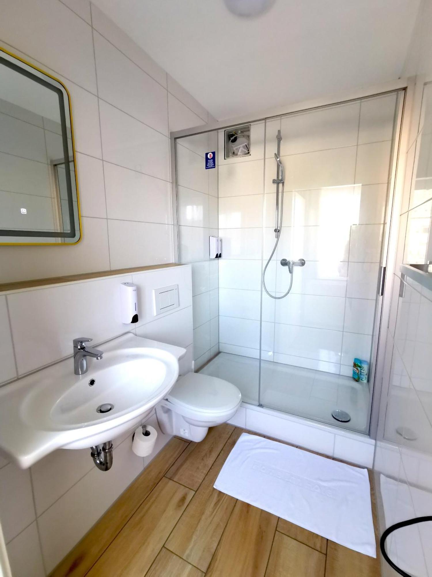 Home Inn Hotel Dormagen Extérieur photo